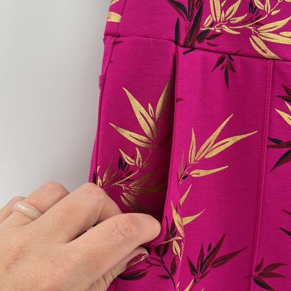 Soft Surroundings Pull On pants with front seam - Fuchsia with gold - Large - Picture 3 of 8